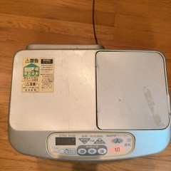 石油ファンヒーターの画像