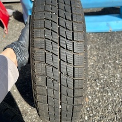 スタッドレスタイヤ　13インチ　2本　バリ溝の画像