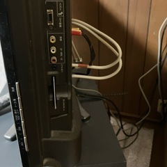 32型のAQUOS TVの画像