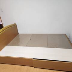 ベットフレーム　ダブルの画像