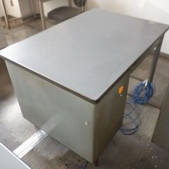 ITOKI★イトーキ★★事務机★★片袖机★幅106㎝★公的機関使用品★引取限定★岡山市東区より★の画像