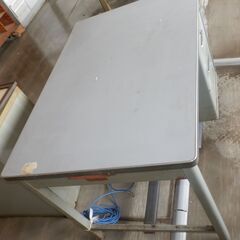 ITOKI★イトーキ★★事務机★★片袖机★幅106㎝★公的機関使用品★引取限定★岡山市東区より★の画像