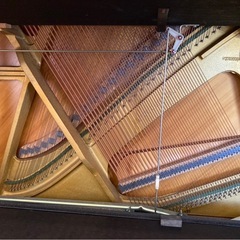 アップライトピアノの画像