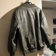 フェイクレザー ブルゾン の画像