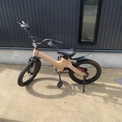 子供用自転車 ベージュ 小型タイヤ　ラビ　RAVI 16インチ
の画像