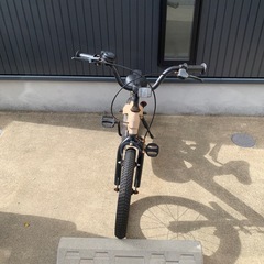 子供用自転車 ベージュ 小型タイヤ　ラビ　RAVI 16インチ
の画像