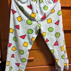 クレヨンしんちゃん　パジャマ上下セット 150センチの画像