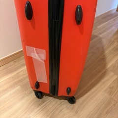 【ジャンク/無料】8年前の大型キャリーケース 65×25×45cm 傷・汚れあり/部品取りや練習にの画像