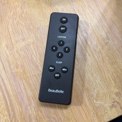 シーリングライトとりもこんとリモコン の画像