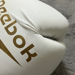 Reebok ボクシンググローブ 12オンス（ホワイト）の画像