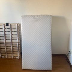 セミダブルベッド　すのこ　マットレスの画像