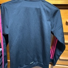 アディダスジャージ上のみ！160センチの画像