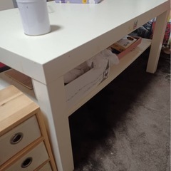 IKEA テーブルの画像