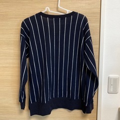 ネイビー　ストライプセーターの画像