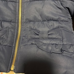 【seraph】90センチ　美品　ネイビー　リボン　フリル　ダウンの画像