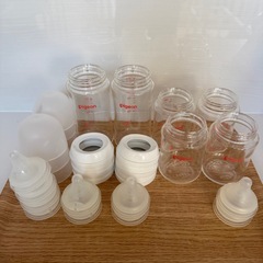 【combi】除菌じょーず&シリコンブラシ&哺乳瓶セット【pigeon】の画像