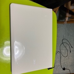 NEC LaVie S LS350/SSW（エクストラホワイト）の画像