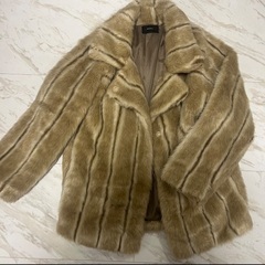 値下げ　美品　エモダ　EMODA ファーコート　フェイクファーの画像