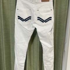 Karl Kani カールカナイ　スキニーパンツ　ゴルフパンツ白　サイズ32 L  ストレッチ パンツ ジーンズ ホワイト 白の画像