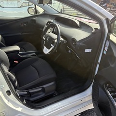 プリウス　ローン可の画像