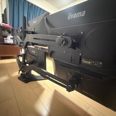 マルチモニター 6台　モニターアームセットの画像