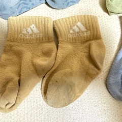 adidas 靴下 9-13cm用
の画像
