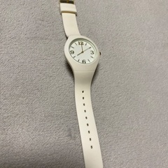 美品 腕時計 シリコン ラバーベルト の画像