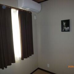 カーテン、遮光とレースの4セット　長尺1、短尺3　長さは不明、写真参考にして下さい。の画像