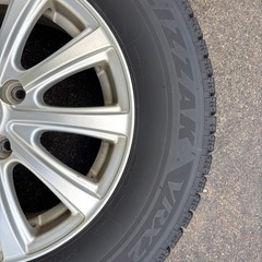 185/70R14  23年製VRX2スタッドレス ホイール付きの画像