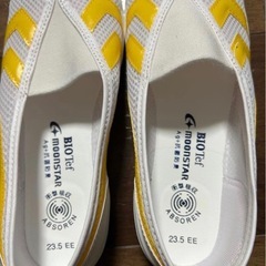 上履き23.5センチ【タグ、箱付き】の画像