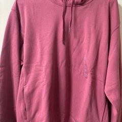 新品タグ付き　ユニクロ　XLパーカーの画像