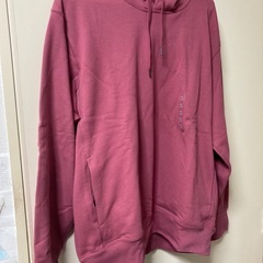 新品タグ付き　ユニクロ　XLパーカーの画像