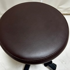 キャスタースツールの画像