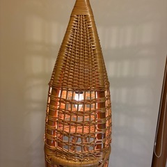 K A Z A M A(カザマ)のラタン製フロアスタンドの画像