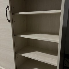 【受渡し場所相談可能・美品】食器棚の画像