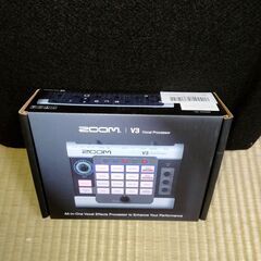 ZOOM  V3 ボイスチェンジャー　ボーカルプロセッサー ＆ ACアダプター　中古　送料が高いので取りにこれる方限定の画像