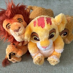ライオンキングぬいぐるみ3個の画像