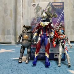 【まとめてお引き取り希望】ウルトラマン関連グッズの画像