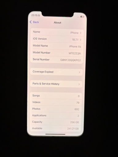 iPhoneXS２５６GB