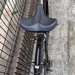 🚲自転車番号 8   ６段変速  シート大きめ  大阪市内配達無料  保管場所に引き取りに来て頂ける場合は値引きしますの画像