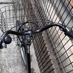 🚲自転車番号 8   ６段変速  シート大きめ  大阪市内配達無料  保管場所に引き取りに来て頂ける場合は値引きしますの画像