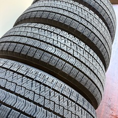 195/65/15冬VRX2の画像