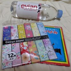【まだ受付中・送付可能】新和染千代紙 日本製 1セット+花柄折り紙他おまけ ショウワグリム株式会社 折り紙 15㎝X15㎝ 早い者勝ちです✨✨の画像