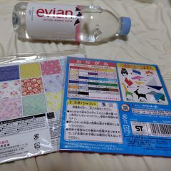 【まだ受付中・送付可能】新和染千代紙 日本製 1セット+花柄折り紙他おまけ ショウワグリム株式会社 折り紙 15㎝X15㎝ 早い者勝ちです✨✨の画像
