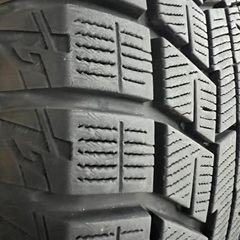 美品ヨコハマアイスガードスタッドレスタイヤの画像