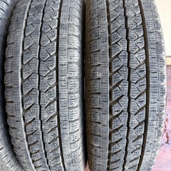 195/75/15LT冬ブリジストンの画像