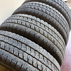 195/75/15LT冬ブリジストンの画像