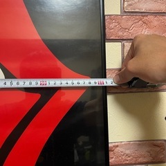 ポスターとポスター入れる額
の画像