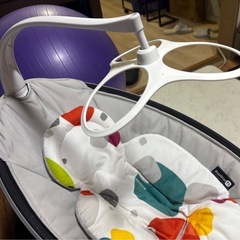 ママルー　4moms 電動バウンサー
の画像