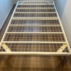 無印　セミダブルベッドの画像